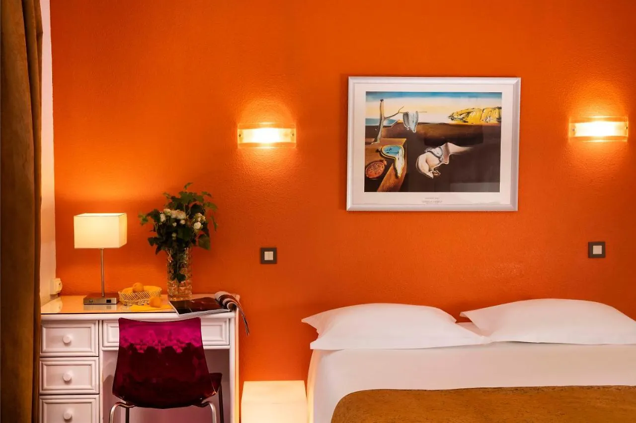 Le Hameau De Passy Ξενοδοχείο 2*